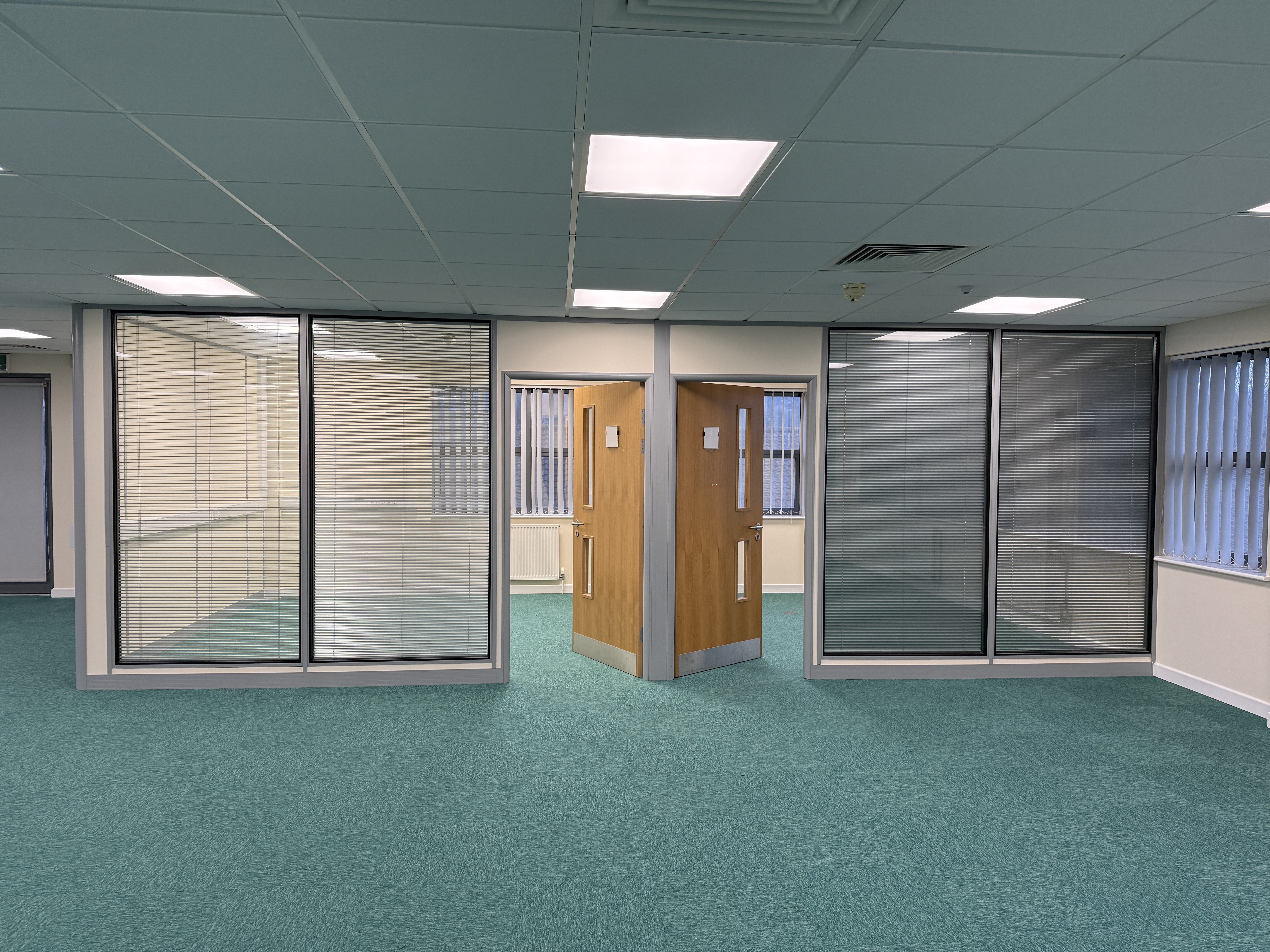 Office in Newton Abbot - photo 3